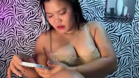 Hot Feb online show from 11/22/25, 09:08