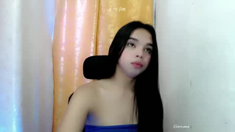 Snapshot of pinay_heart chatting on 01/06/25, 04:15 heart online show from 01/06/25, 04:15