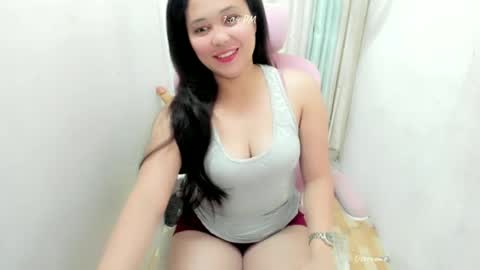 Snapshot of pinay_juliet chatting on 06/20/26, 11:13 pinay_juliet online show from 06/20/26, 11:13