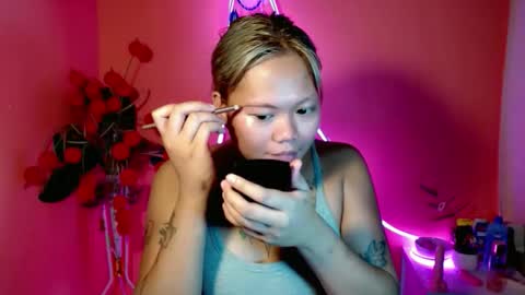 Snapshot of pinay_sweetlenatashaxx chatting on 10/17/25, 04:20 call me natasha online show from 10/17/25, 04:20