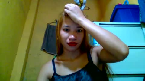 Snapshot of pinaybeauty_25 chatting on 01/19/25, 11:21 im jane online show from 01/19/25, 11:21