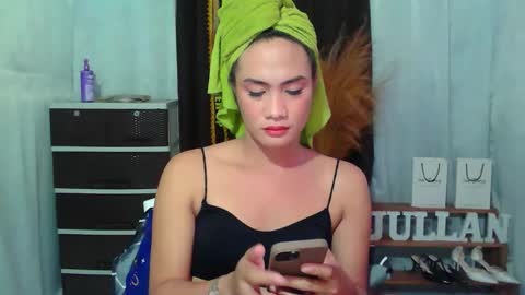 Snapshot of pinaycutie_jilian chatting on 11/29/25, 07:22 jilian online show from 11/29/25, 07:22