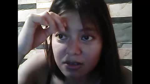 Snapshot of pinayhairyflower chatting on 04/29/26, 01:53 Nica online show from 04/29/26, 01:53