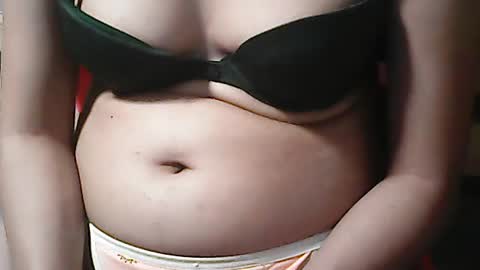 Snapshot of pinayhairyflower chatting on 05/12/26, 07:55 Nica online show from 05/12/26, 07:55
