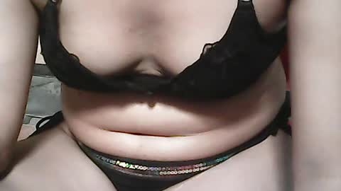 Snapshot of pinayhairyflower chatting on 06/24/26, 05:01 Nica online show from 06/24/26, 05:01