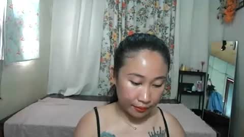 yumie  online show from 06/07/26, 12:48