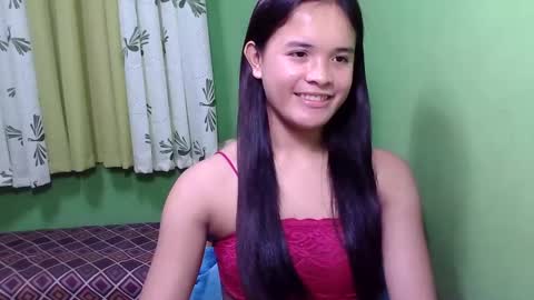 Snapshot of pinaymorena_rhowe chatting on 01/12/25, 01:37 pinaymorena_rhowe online show from 01/12/25, 01:37