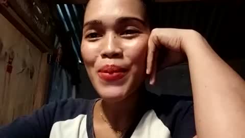 Snapshot of pinaypetals_open chatting on 07/17/26, 05:25 Lexy online show from 07/17/26, 05:25