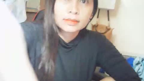 Snapshot of pinaysunday chatting on 11/02/25, 11:07 pinaysunday online show from 11/02/25, 11:07