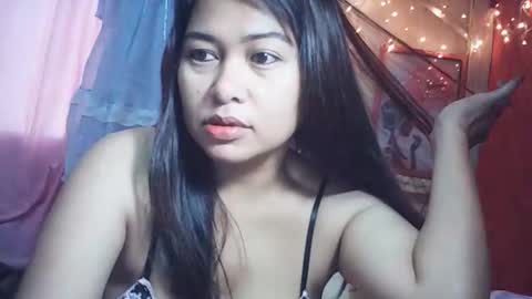 Snapshot of pinaysunday chatting on 12/18/25, 12:06 pinaysunday online show from 12/18/25, 12:06