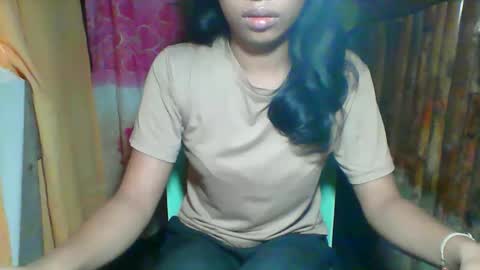Snapshot of pinayxx_angel chatting on 03/06/26, 05:31 pinayxx_angel online show from 03/06/26, 05:31