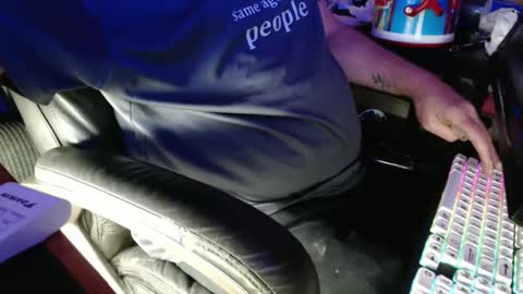 Snapshot of pincoffin chatting on 03/09/25, 05:00 Pincoffin online show from 03/09/25, 05:00