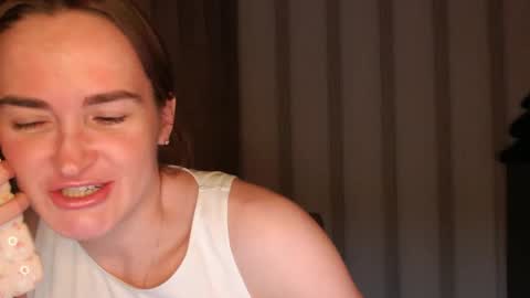       online show from 12/13/25, 07:53