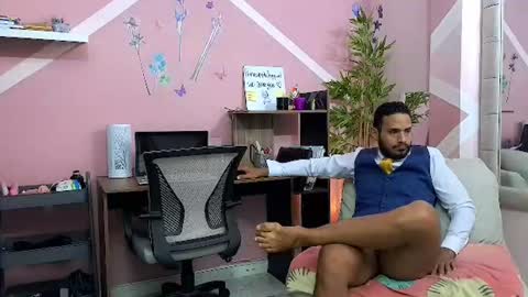 pineappleflipped online show from 07/30/26, 02:21