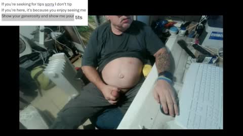 Snapshot of pini_z chatting on 01/19/25, 04:04 pini_z online show from 01/19/25, 04:04