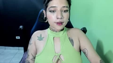 Snapshot of pink_dustt chatting on 12/04/24, 07:39 weedcandy ig y twitter xpink dustt online show from 12/04/24, 07:39