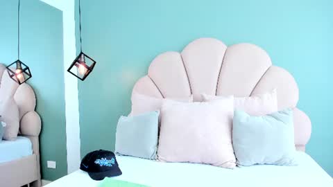 Snapshot of pink_dustt chatting on 07/15/26, 05:07 weedcandy ig y twitter xpink dustt online show from 07/15/26, 05:07