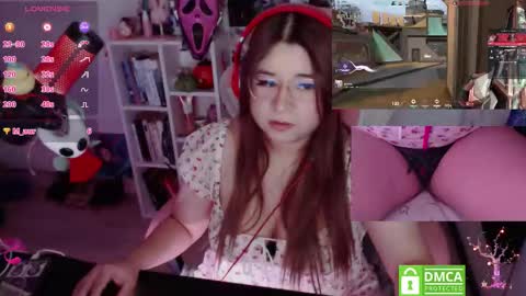 Snapshot of pink_girl0n chatting on 12/03/25, 10:19 Kitty online show from 12/03/25, 10:19