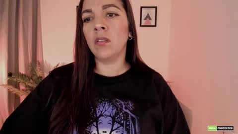 Snapshot of pink_kitten_ chatting on 11/12/25, 10:15 Eli online show from 11/12/25, 10:15