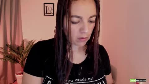 Snapshot of pink_kitten_ chatting on 11/15/25, 12:34 Eli online show from 11/15/25, 12:34