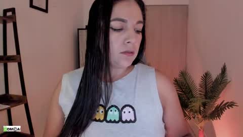 Snapshot of pink_kitten_ chatting on 05/29/26, 12:25 Eli online show from 05/29/26, 12:25