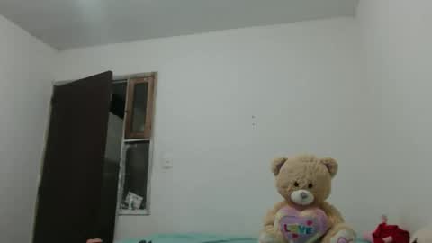 pink_love_25 online show from 03/18/26, 05:10