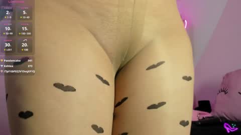 Snapshot of pink_secret chatting on 02/06/25, 08:23 pink_secret online show from 02/06/25, 08:23