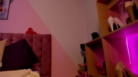 Snapshot of pink_secret chatting on 02/24/26, 01:31 pink_secret online show from 02/24/26, 01:31