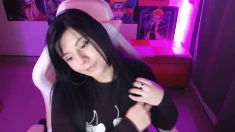 pink_yuii online show from 02/09/26, 11:20