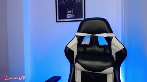 Snapshot of pinkcatlive chatting on 12/27/24, 10:16 Emily online show from 12/27/24, 10:16