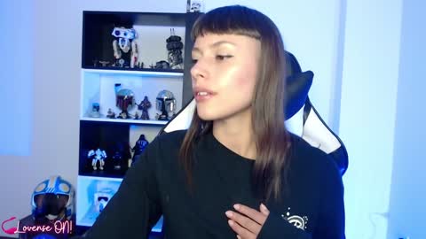 Snapshot of pinkcatlive chatting on 02/02/25, 11:32 Emily online show from 02/02/25, 11:32