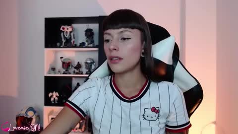 Snapshot of pinkcatlive chatting on 02/26/25, 08:33 Emily online show from 02/26/25, 08:33