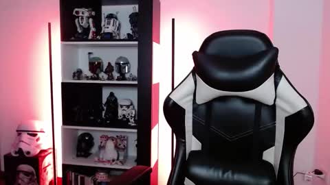 Snapshot of pinkcatlive chatting on 09/16/25, 02:56 Emily online show from 09/16/25, 02:56