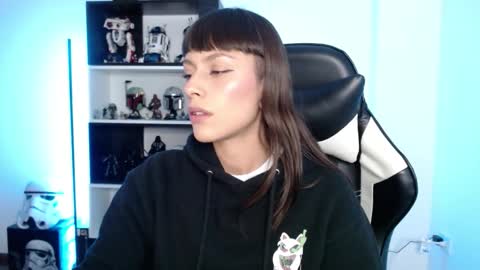 Snapshot of pinkcatlive chatting on 09/24/25, 02:59 Emily online show from 09/24/25, 02:59