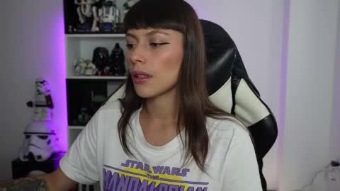 Emily online show from 02/09/26, 04:11