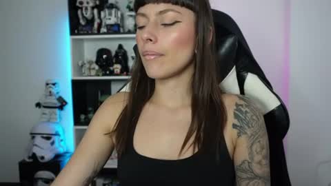 Emily online show from 08/03/26, 05:16