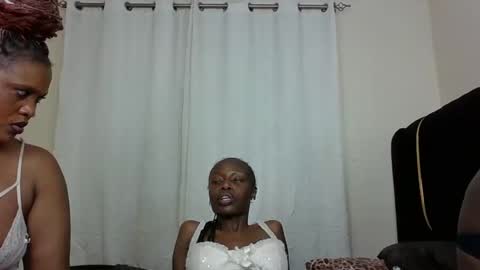 Snapshot of pinkie_ponny chatting on 02/10/25, 08:21 Pinkie online show from 02/10/25, 08:21