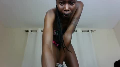 Snapshot of pinkie_ponny chatting on 02/16/25, 07:37 Pinkie online show from 02/16/25, 07:37