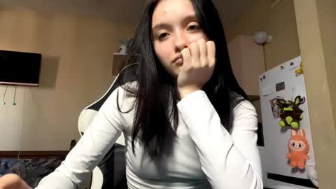 Aria online show from 04/25/26, 07:44