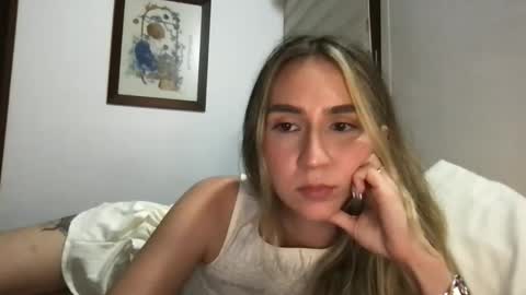 Snapshot of pinkilola chatting on 03/22/26, 12:36 Pinkilola online show from 03/22/26, 12:36