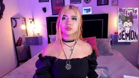 Snapshot of pinkk_demon chatting on 02/18/26, 01:40 PINKK online show from 02/18/26, 01:40