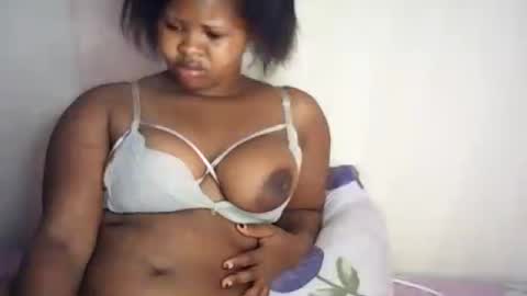 pinkkitty001 online show from 07/01/26, 05:42
