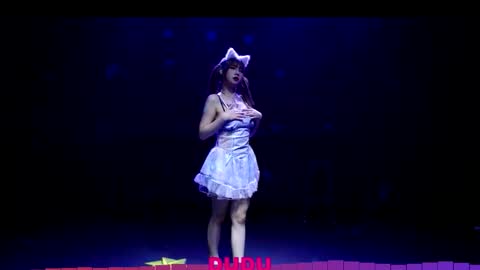 Snapshot of pinklady_dudu chatting on 10/13/25, 12:05 pinklady_dudu online show from 10/13/25, 12:05