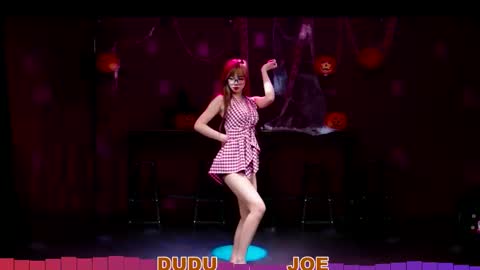 Snapshot of pinklady_dudu chatting on 11/04/25, 12:15 pinklady_dudu online show from 11/04/25, 12:15