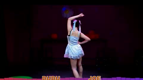 Snapshot of pinklady_dudu chatting on 11/10/25, 12:04 pinklady_dudu online show from 11/10/25, 12:04