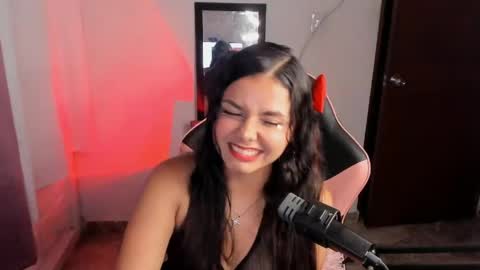 Sarah .. online show from 05/27/26, 04:53
