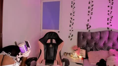 Snapshot of pinkpantherr_ chatting on 06/30/26, 08:32 Sarah .. online show from 06/30/26, 08:32