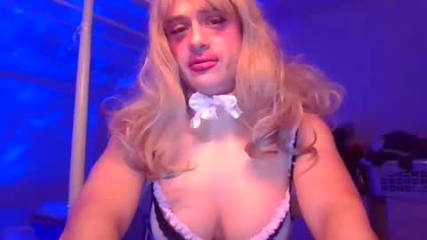 pinkpillbambi online show from 02/11/25, 05:05