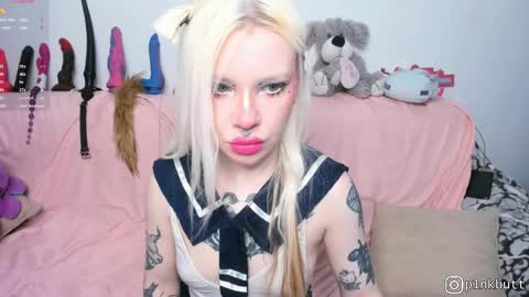 Snapshot of pinkslobber chatting on 06/02/26, 03:30 Helen Goat online show from 06/02/26, 03:30