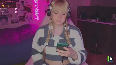 pinkvenom_ online show from 02/28/26, 03:24